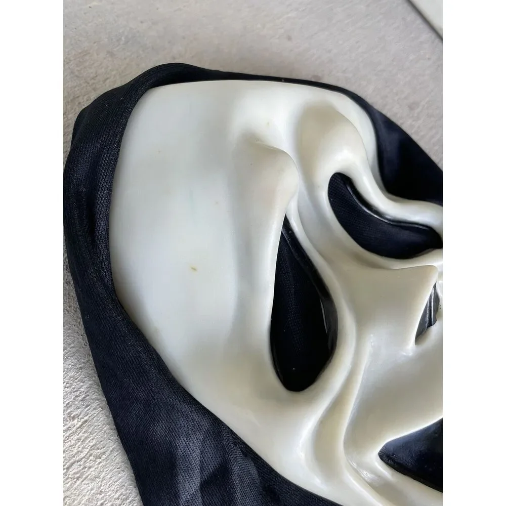 N/A vintage scream